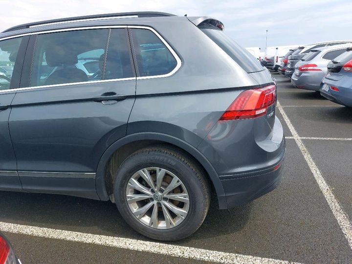 Photo 29 VIN: WVGZZZ5NZKW880261 - VOLKSWAGEN TIGUAN 