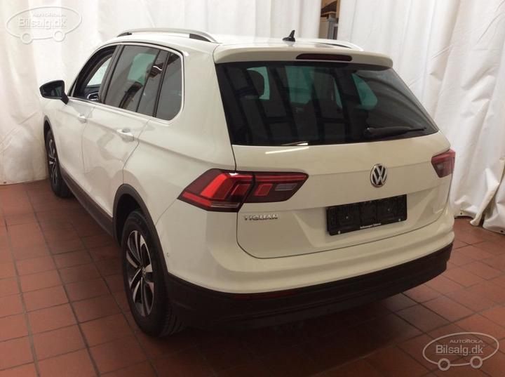 Photo 17 VIN: WVGZZZ5NZKW880444 - VOLKSWAGEN TIGUAN SUV 