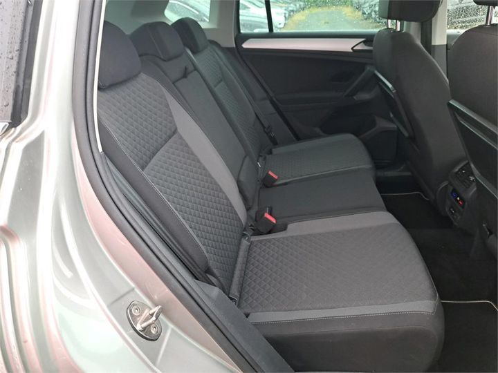 Photo 10 VIN: WVGZZZ5NZKW880785 - VW TIGUAN 