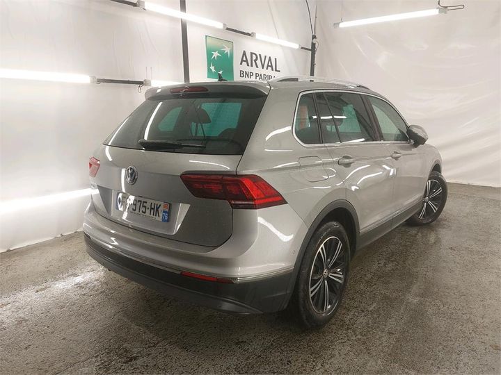 Photo 2 VIN: WVGZZZ5NZKW882679 - VOLKSWAGEN TIGUAN 