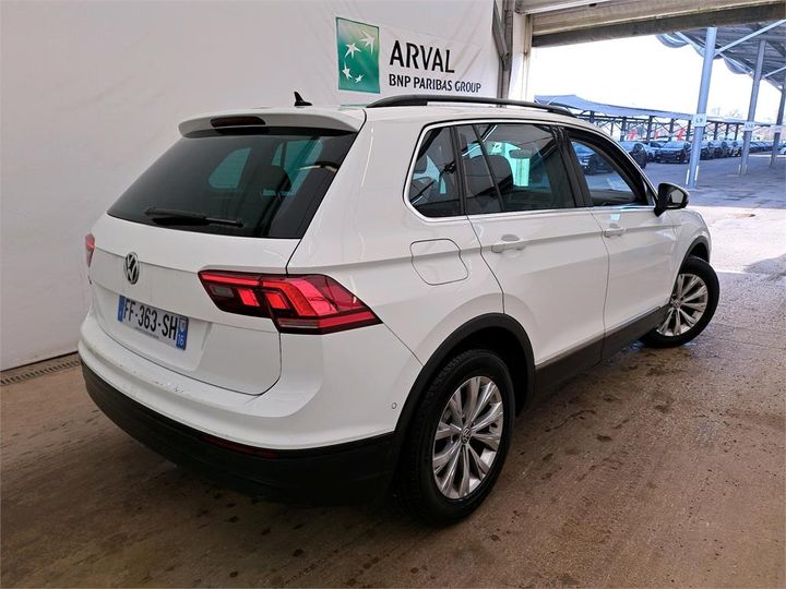 Photo 2 VIN: WVGZZZ5NZKW889747 - VOLKSWAGEN TIGUAN 