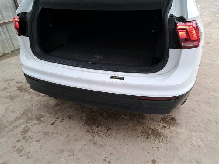 Photo 20 VIN: WVGZZZ5NZKW889747 - VOLKSWAGEN TIGUAN 