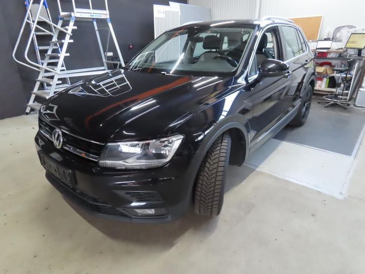 Photo 1 VIN: WVGZZZ5NZKW890292 - VOLKSWAGEN TIGUAN 