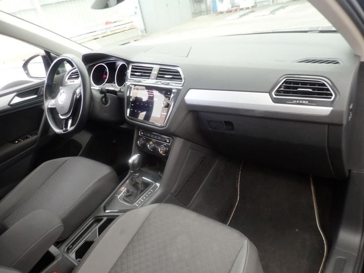 Photo 5 VIN: WVGZZZ5NZKW900678 - VOLKSWAGEN TIGUAN 