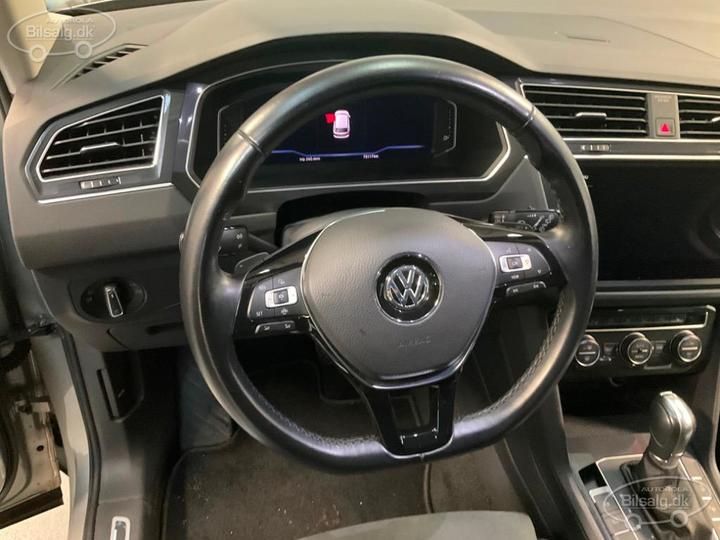 Photo 11 VIN: WVGZZZ5NZKW906989 - VOLKSWAGEN TIGUAN ESTATE 