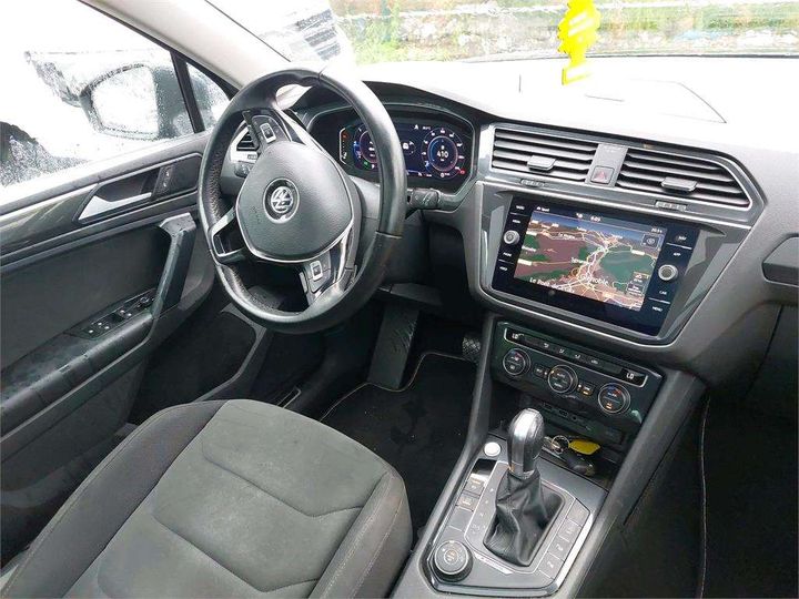 Photo 4 VIN: WVGZZZ5NZKW909443 - VOLKSWAGEN TIGUAN 