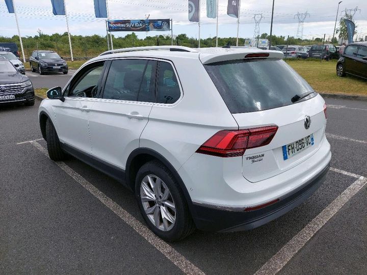 Photo 6 VIN: WVGZZZ5NZKW915834 - VOLKSWAGEN TIGUAN 