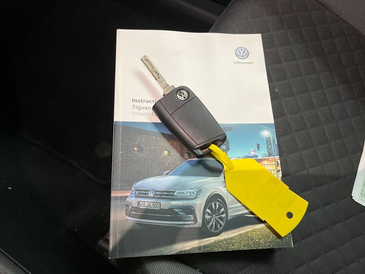 Photo 17 VIN: WVGZZZ5NZKW971147 - VW TIGUAN '16 