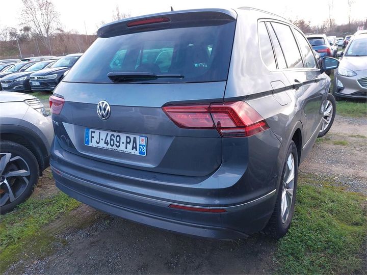 Photo 4 VIN: WVGZZZ5NZKW972695 - VOLKSWAGEN TIGUAN 