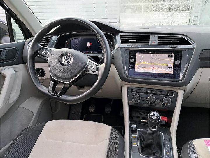 Photo 3 VIN: WVGZZZ5NZKW972705 - VOLKSWAGEN TIGUAN 