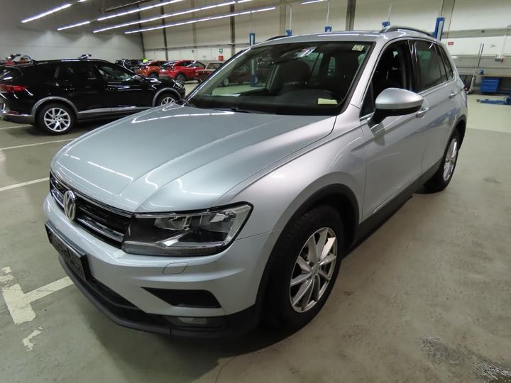 Photo 1 VIN: WVGZZZ5NZKW973102 - VOLKSWAGEN TIGUAN 