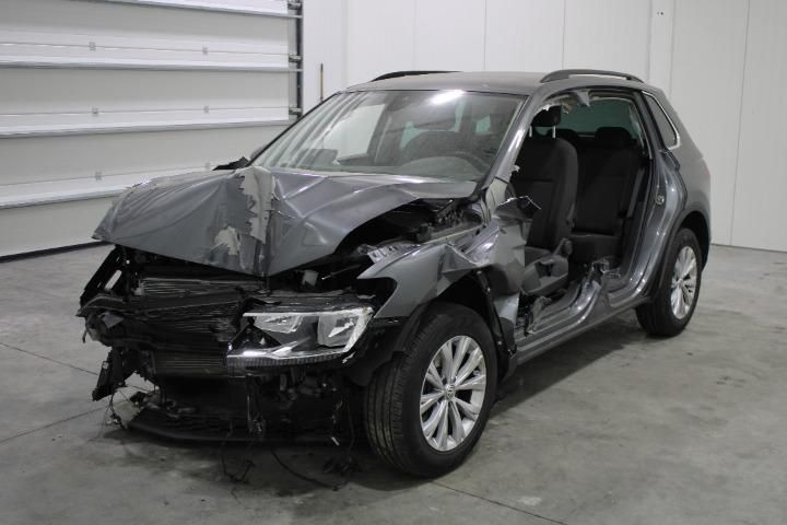 Photo 1 VIN: WVGZZZ5NZKW974587 - VOLKSWAGEN TIGUAN SUV 