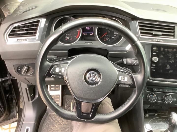 Photo 4 VIN: WVGZZZ5NZKW982154 - VOLKSWAGEN TIGUAN ESTATE 