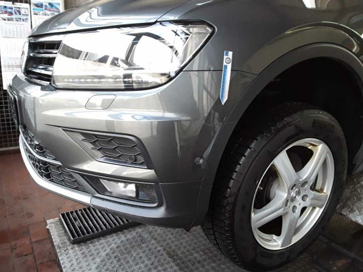 Photo 30 VIN: WVGZZZ5NZLW300525 - VOLKSWAGEN TIGUAN 2.0 TDI SCR 