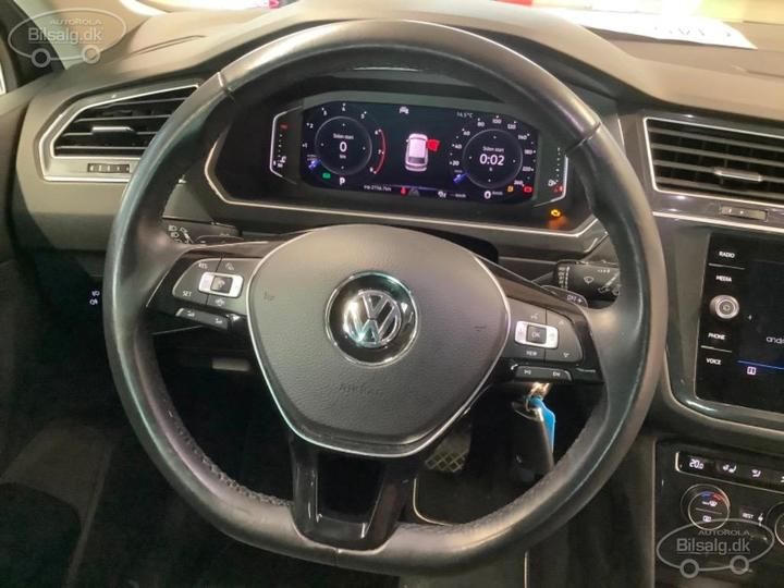 Photo 11 VIN: WVGZZZ5NZLW301623 - VOLKSWAGEN TIGUAN ESTATE 