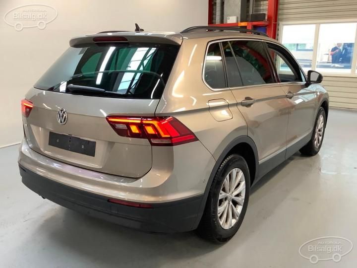 Photo 4 VIN: WVGZZZ5NZLW305086 - VOLKSWAGEN TIGUAN ESTATE 