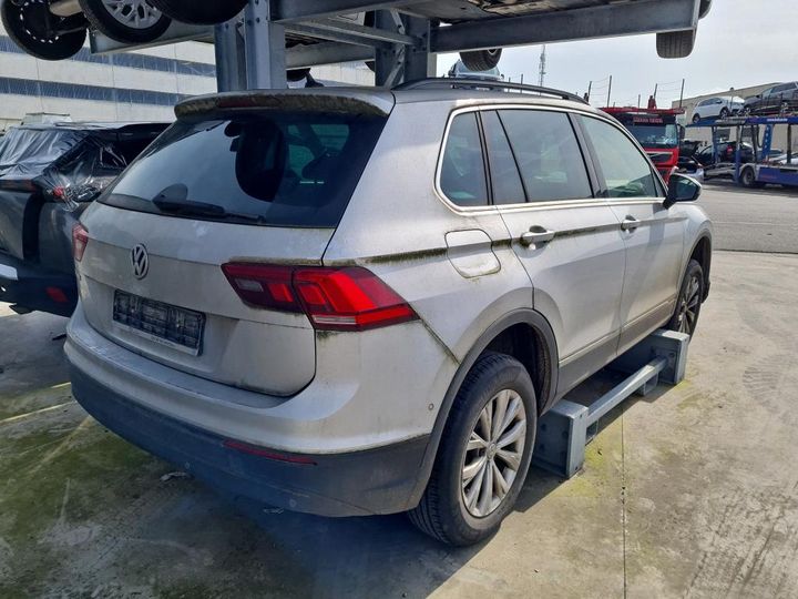 Photo 1 VIN: WVGZZZ5NZLW305587 - VW TIGUAN 