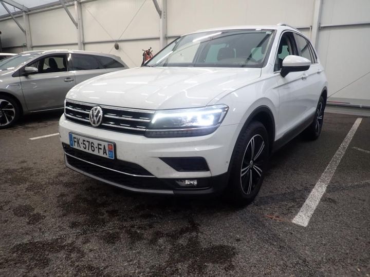 Photo 1 VIN: WVGZZZ5NZLW307999 - VOLKSWAGEN TIGUAN 