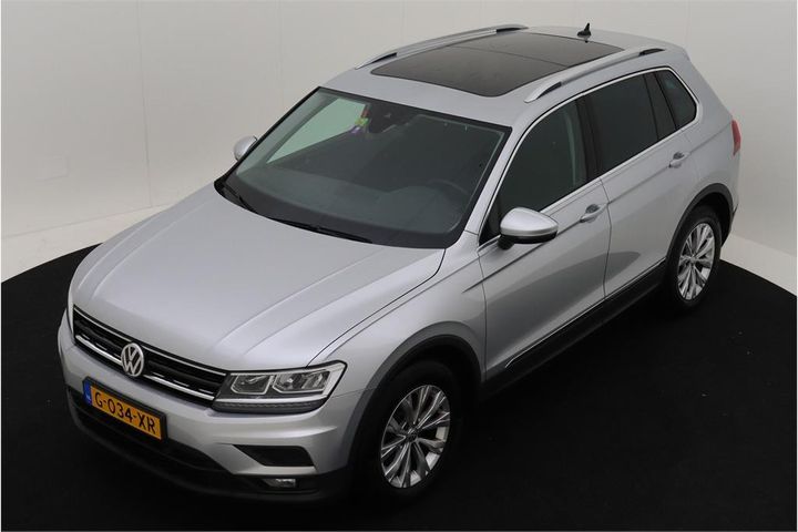 Photo 1 VIN: WVGZZZ5NZLW308921 - VOLKSWAGEN TIGUAN 