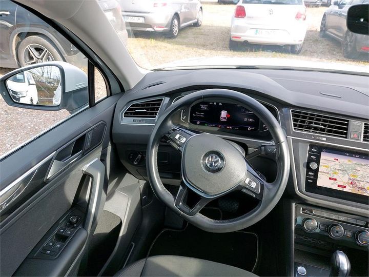 Photo 7 VIN: WVGZZZ5NZLW318552 - VOLKSWAGEN TIGUAN 