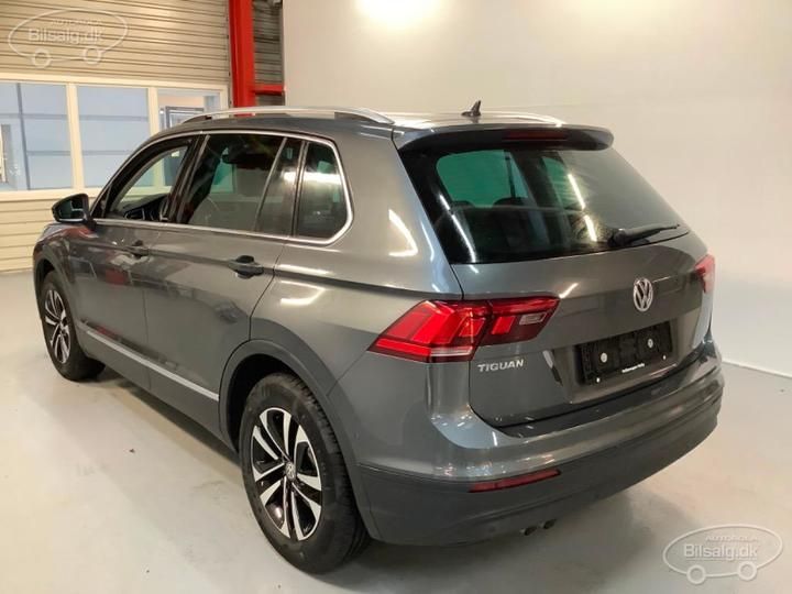 Photo 6 VIN: WVGZZZ5NZLW320925 - VOLKSWAGEN TIGUAN ESTATE 