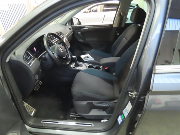 Photo 2 VIN: WVGZZZ5NZLW363688 - VW TIGUAN 