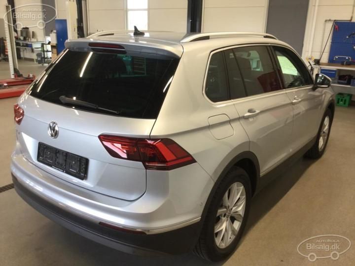 Photo 19 VIN: WVGZZZ5NZLW363808 - VOLKSWAGEN TIGUAN SUV 