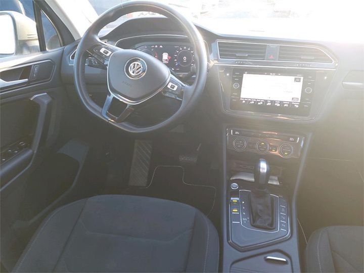 Photo 9 VIN: WVGZZZ5NZLW801849 - VOLKSWAGEN TIGUAN 