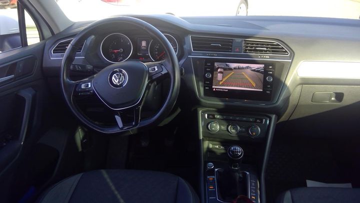 Photo 28 VIN: WVGZZZ5NZLW803663 - VOLKSWAGEN TIGUAN 