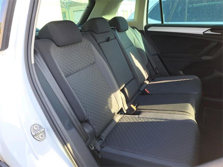 Photo 3 VIN: WVGZZZ5NZLW805549 - VOLKSWAGEN TIGUAN 