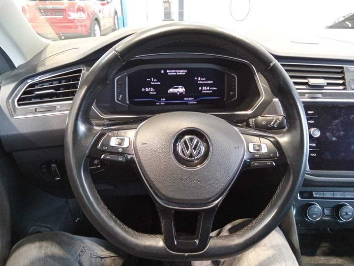 Photo 18 VIN: WVGZZZ5NZLW811117 - VW TIGUAN 2.0 TDI SCR 