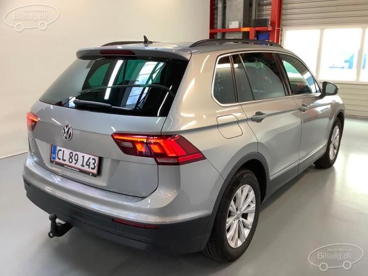 Photo 6 VIN: WVGZZZ5NZLW813572 - VOLKSWAGEN TIGUAN ESTATE 