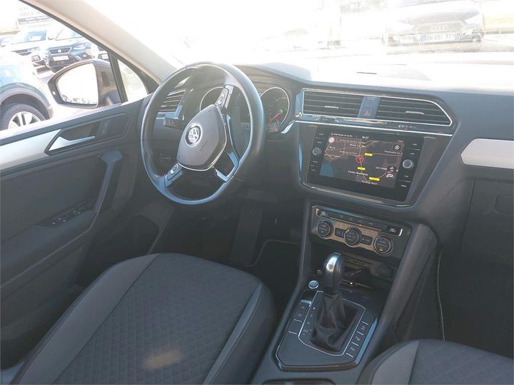 Photo 4 VIN: WVGZZZ5NZLW813964 - VOLKSWAGEN TIGUAN 