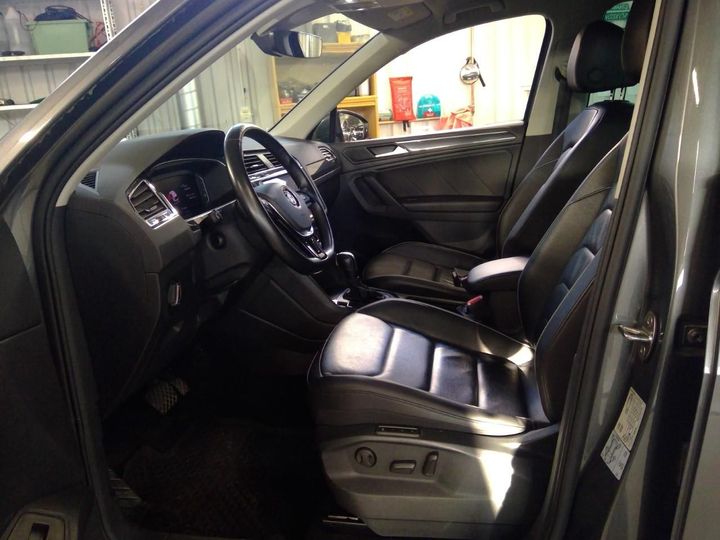 Photo 5 VIN: WVGZZZ5NZLW824120 - VOLKSWAGEN TIGUAN 