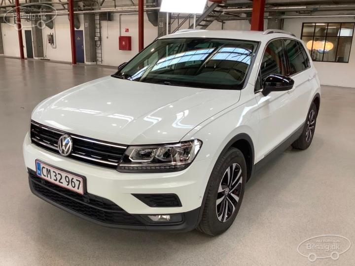 Photo 1 VIN: WVGZZZ5NZLW824570 - VOLKSWAGEN TIGUAN SUV 