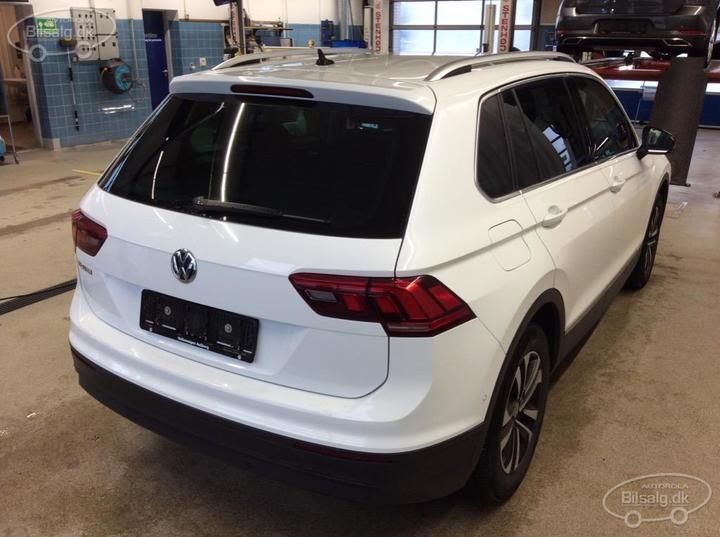 Photo 24 VIN: WVGZZZ5NZLW824731 - VOLKSWAGEN TIGUAN ESTATE 