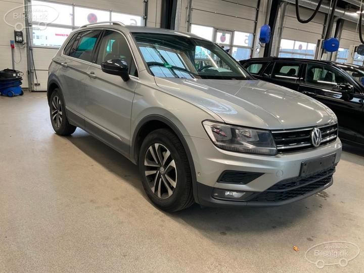 Photo 18 VIN: WVGZZZ5NZLW827012 - VOLKSWAGEN TIGUAN ESTATE 