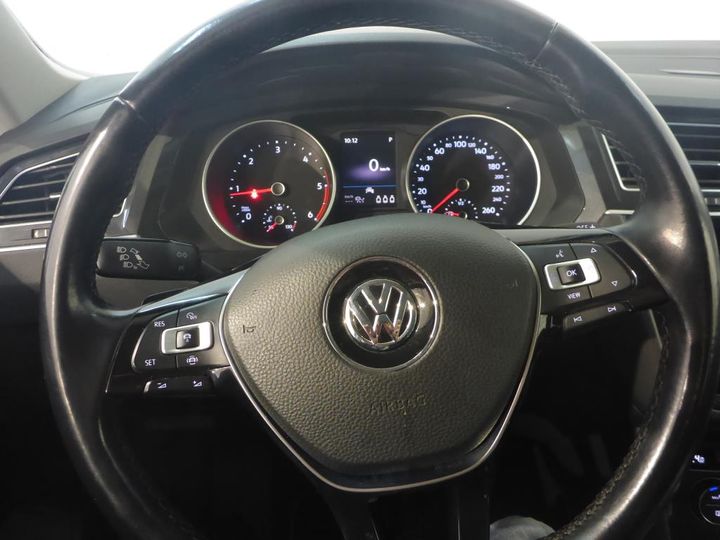 Photo 17 VIN: WVGZZZ5NZLW828842 - VOLKSWAGEN TIGUAN 