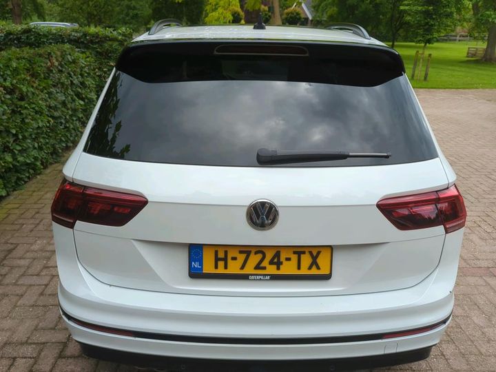 Photo 26 VIN: WVGZZZ5NZLW860529 - VW TIGUAN 