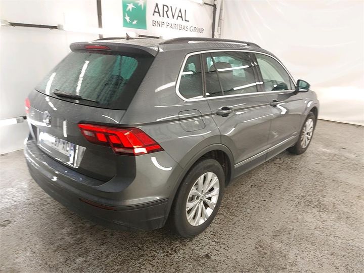 Photo 3 VIN: WVGZZZ5NZLW863945 - VOLKSWAGEN TIGUAN 