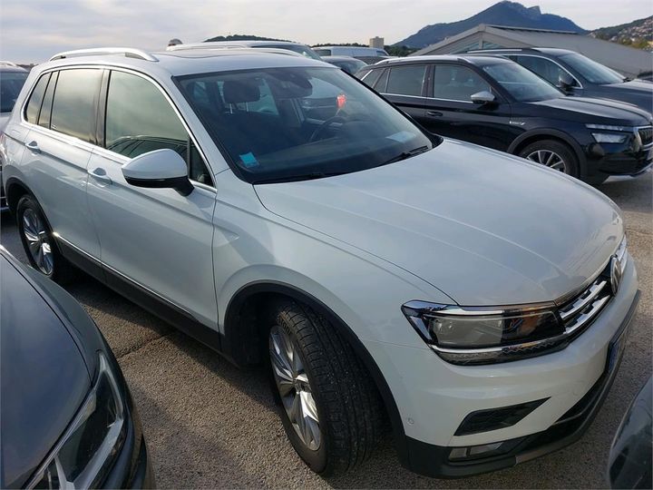 Photo 4 VIN: WVGZZZ5NZLW882747 - VOLKSWAGEN TIGUAN 