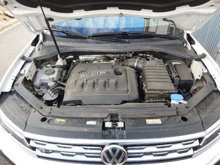 Photo 5 VIN: WVGZZZ5NZLW883140 - VOLKSWAGEN TIGUAN 