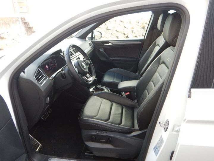 Photo 6 VIN: WVGZZZ5NZLW883140 - VOLKSWAGEN TIGUAN 