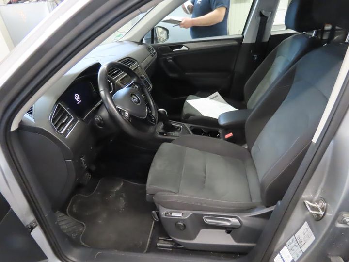 Photo 2 VIN: WVGZZZ5NZMM045826 - VW TIGUAN 