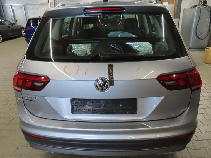 Photo 26 VIN: WVGZZZ5NZMM045826 - VW TIGUAN 