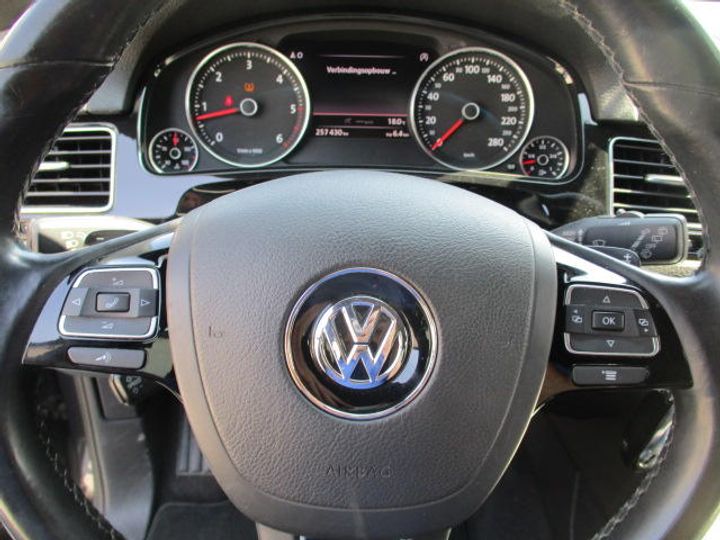 Photo 17 VIN: WVGZZZ7PZCD015470 - VOLKSWAGEN TOUAREG SUV 