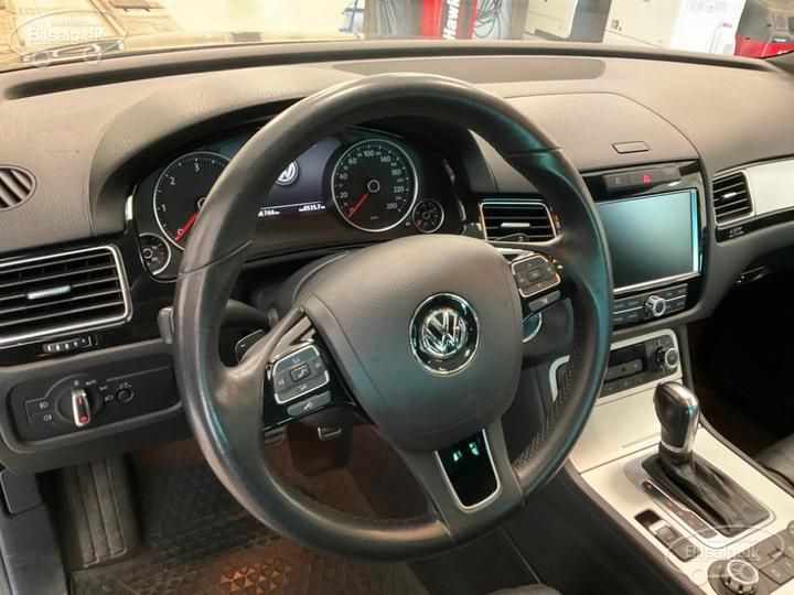 Photo 16 VIN: WVGZZZ7PZCD055348 - VOLKSWAGEN TOUAREG SUV 