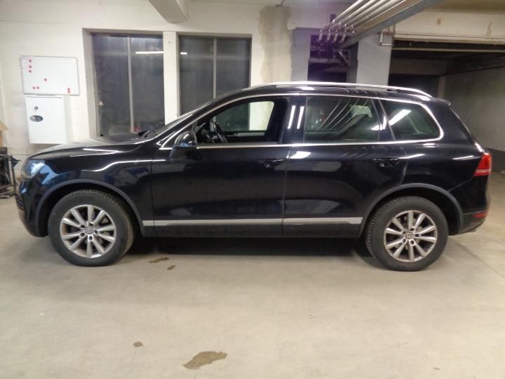 Photo 2 VIN: WVGZZZ7PZCD057579 - VOLKSWAGEN TOUAREG SUV 