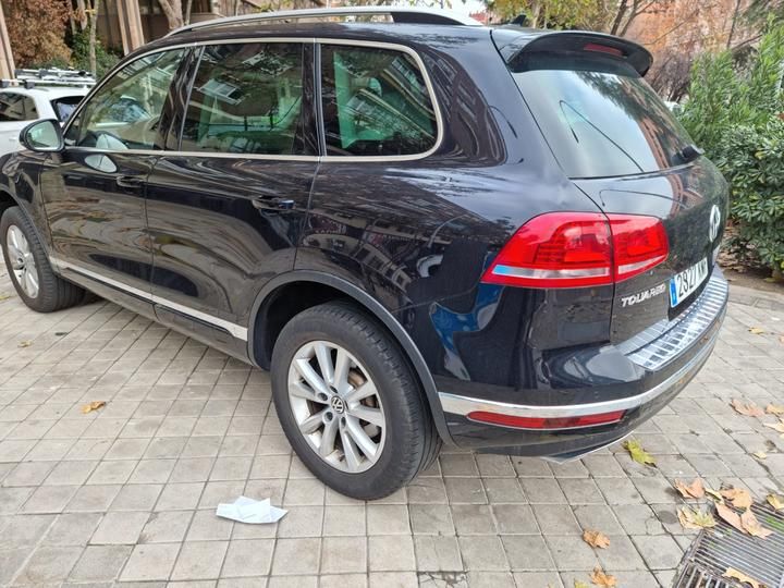 Photo 3 VIN: WVGZZZ7PZJD004991 - VOLKSWAGEN TOUAREG 4X4 (FOUR WHEEL DRIVE). 