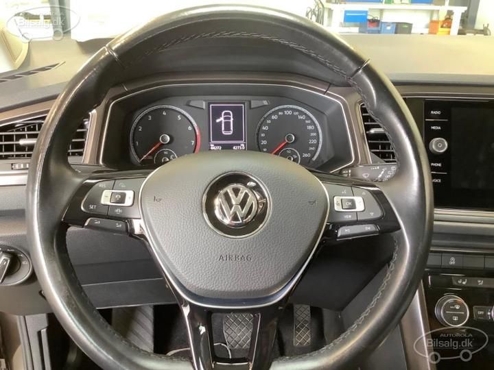 Photo 10 VIN: WVGZZZA1ZKV110054 - VOLKSWAGEN T-ROC SUV 